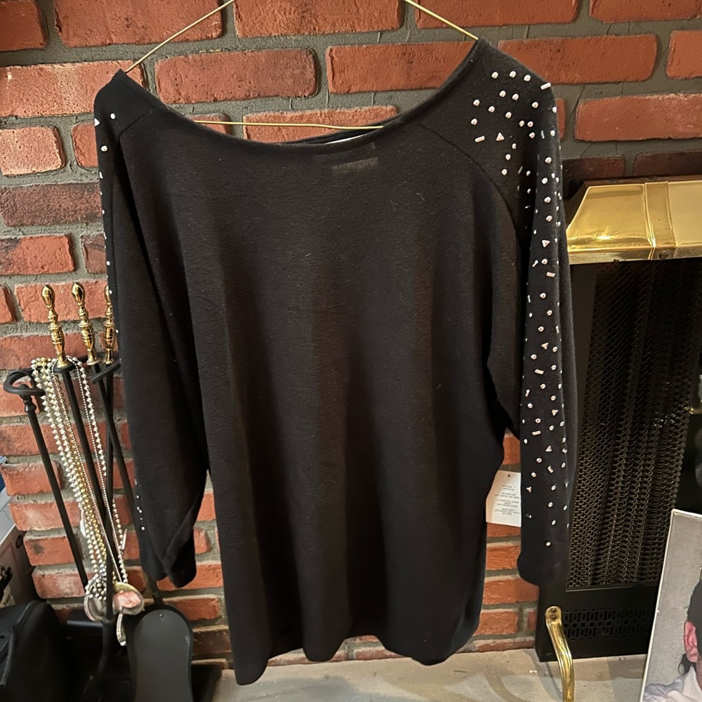Women’s sweater NEW WITH TAGS